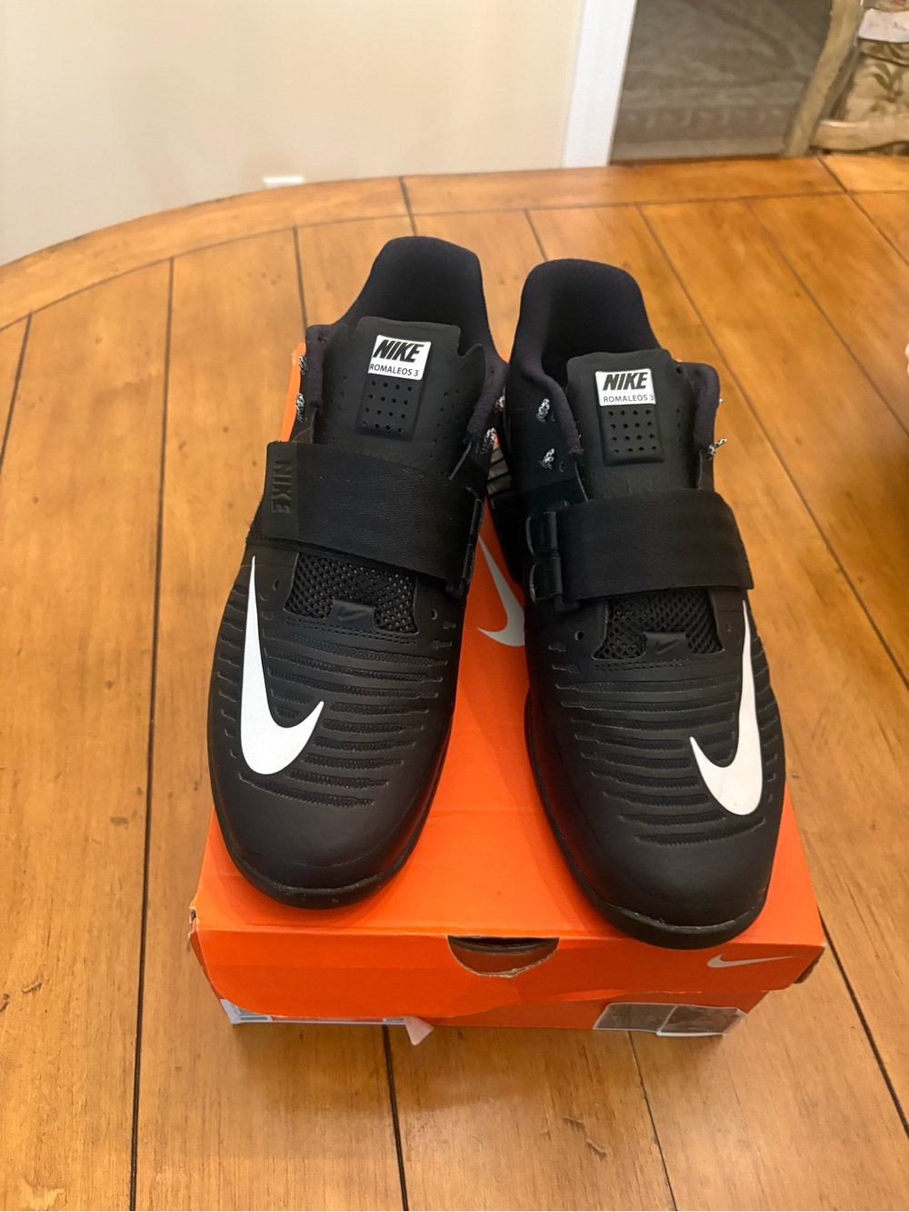 Nike Air Monarch IV sneakers  with White Swoosh